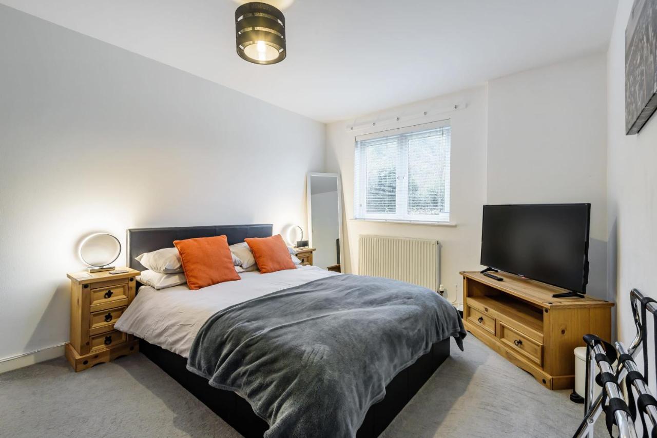 Stylish 2 Bedroom Apartment, Central Exeter, Parking On Site Экстерьер фото